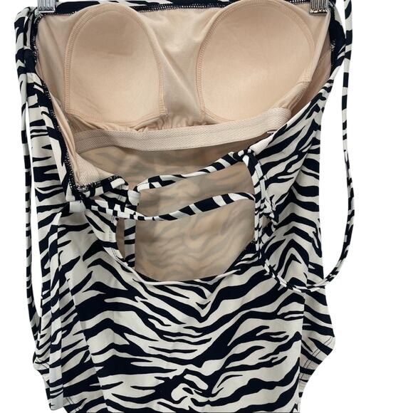 NWT Kona Sol Zebra Animal Print Lace-Up Back Soft Cups One Piece Swimsuit Size S - Picture 4 of 7